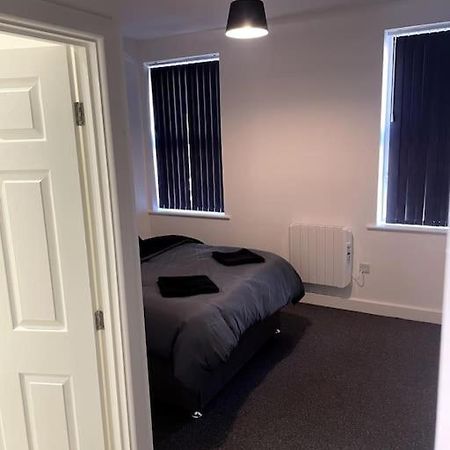 #4Bs 1 Bed Serviced Apartment Derby Buitenkant foto