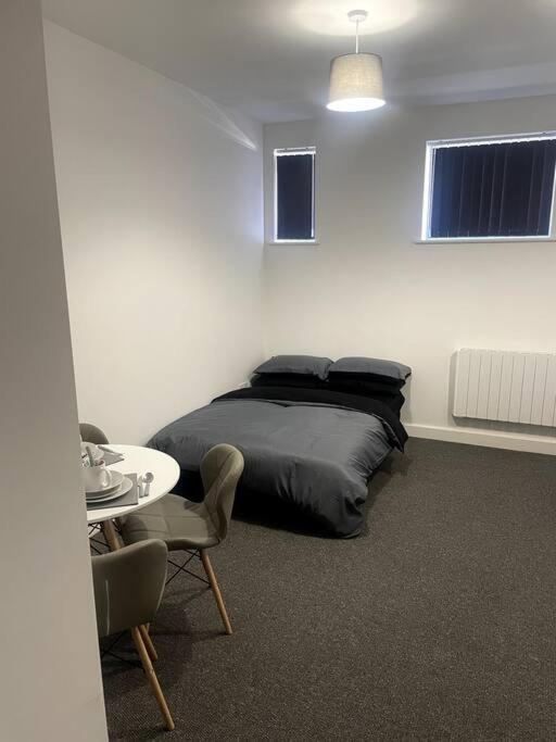 #4Bs 1 Bed Serviced Apartment Derby Buitenkant foto