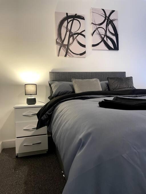 #4Bs 1 Bed Serviced Apartment Derby Buitenkant foto