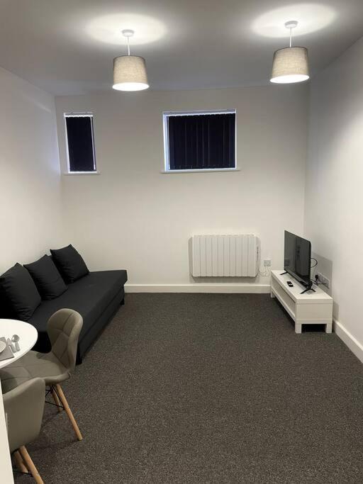 #4Bs 1 Bed Serviced Apartment Derby Buitenkant foto